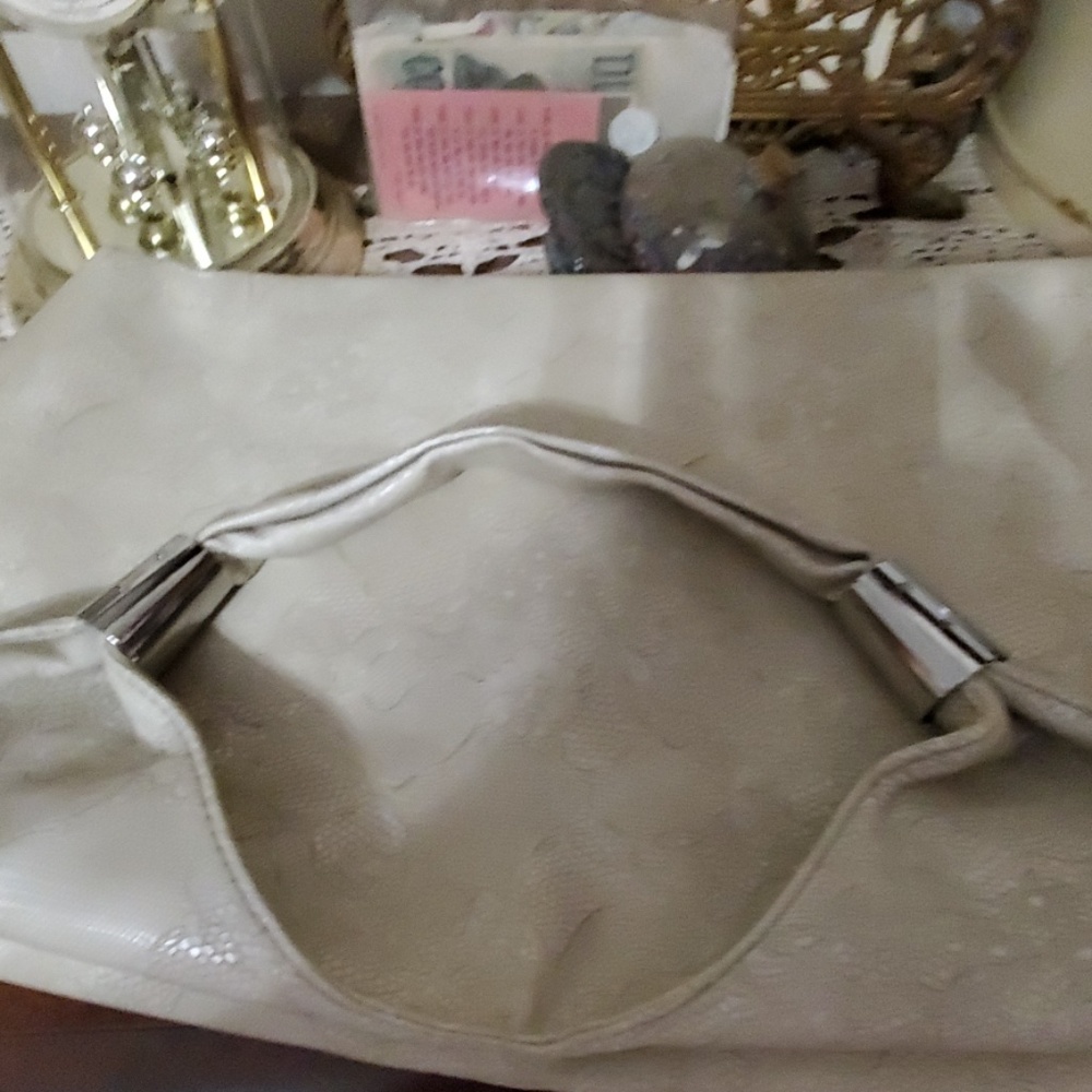 Purse - Picture 7 of 8